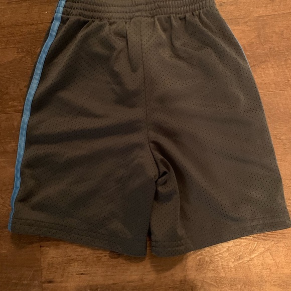 Adidas 4T “baller in training” tank and short set - Picture 4 of 5